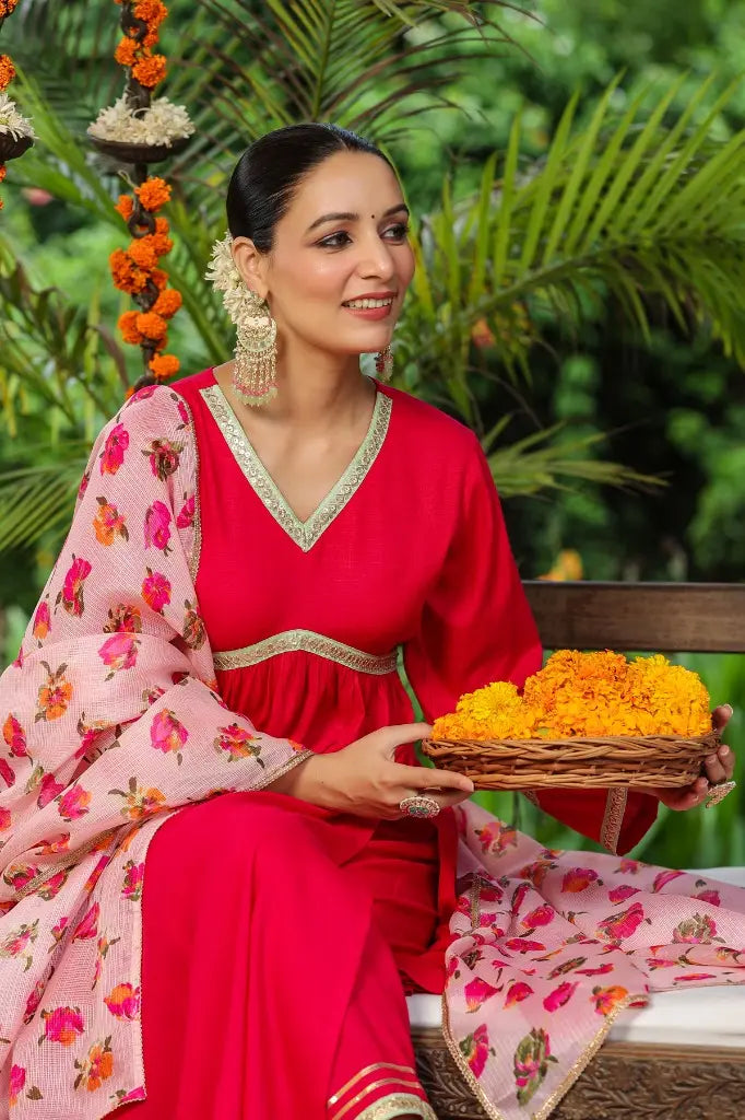 Women Fuchsia Zari Work Empire Suit Set
